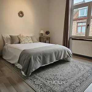 https://die-scone-bb-guestroom-centre-of-in-calm-area.hotelsinbruges.net